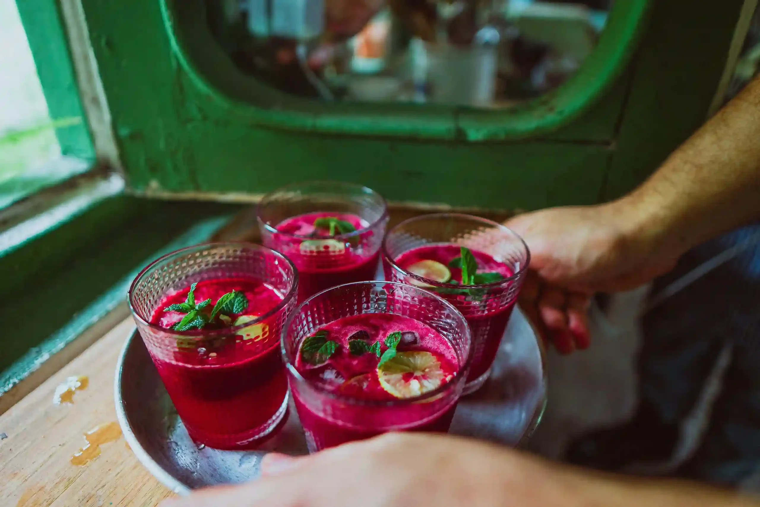 Colada morada y guaguas de pan durante el feriado difuntos riobamba